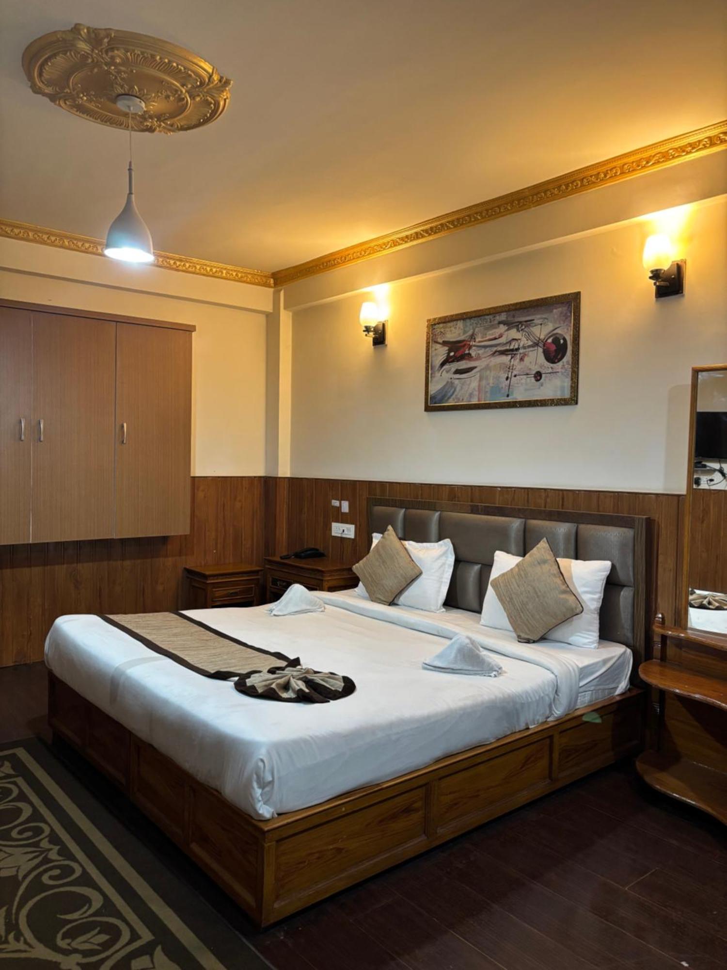 Hotel Kasturi Palace & Restaurant Darjeeling Darjeeling  Buitenkant foto