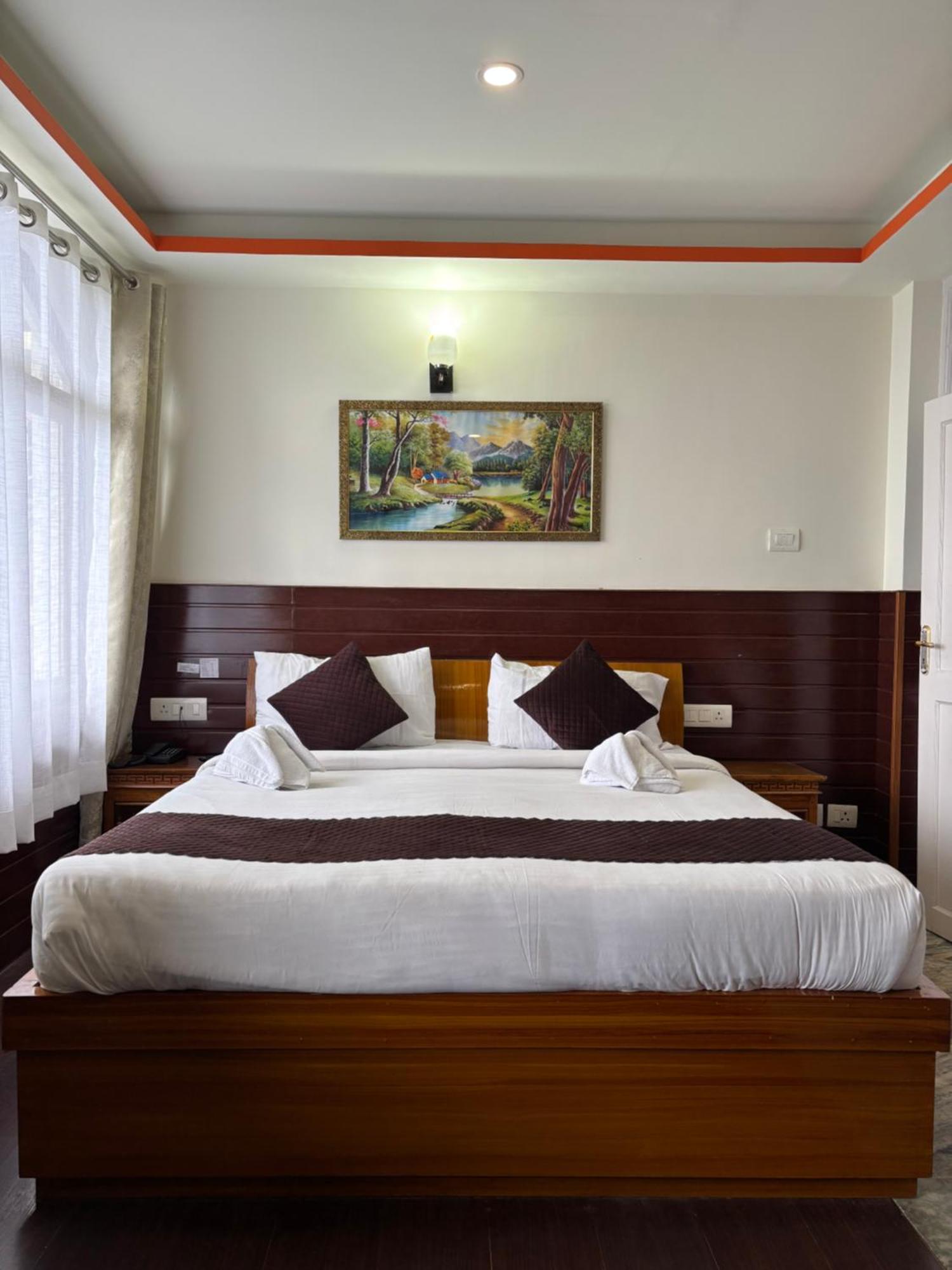 Hotel Kasturi Palace & Restaurant Darjeeling Darjeeling  Buitenkant foto