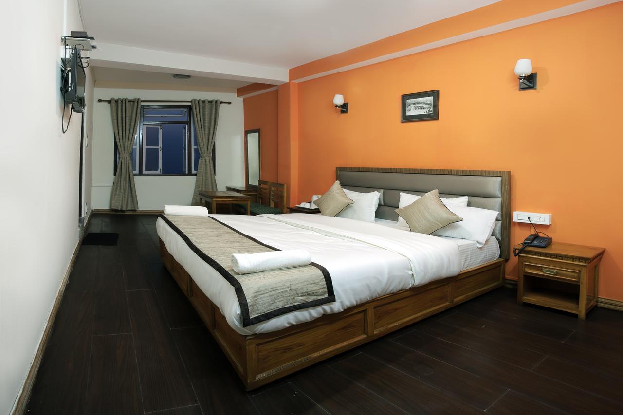Hotel Kasturi Palace & Restaurant Darjeeling Darjeeling  Buitenkant foto