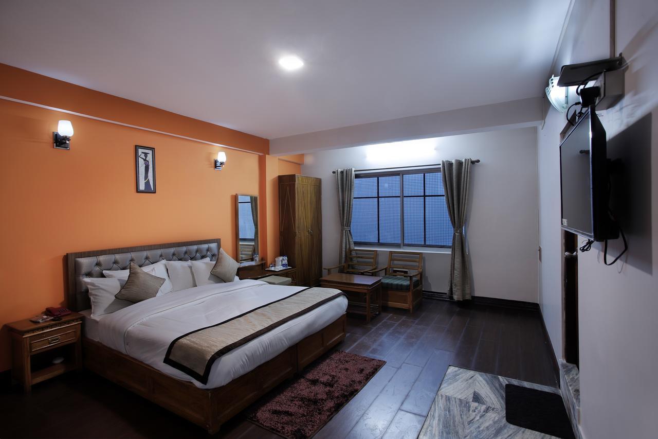 Hotel Kasturi Palace & Restaurant Darjeeling Darjeeling  Buitenkant foto