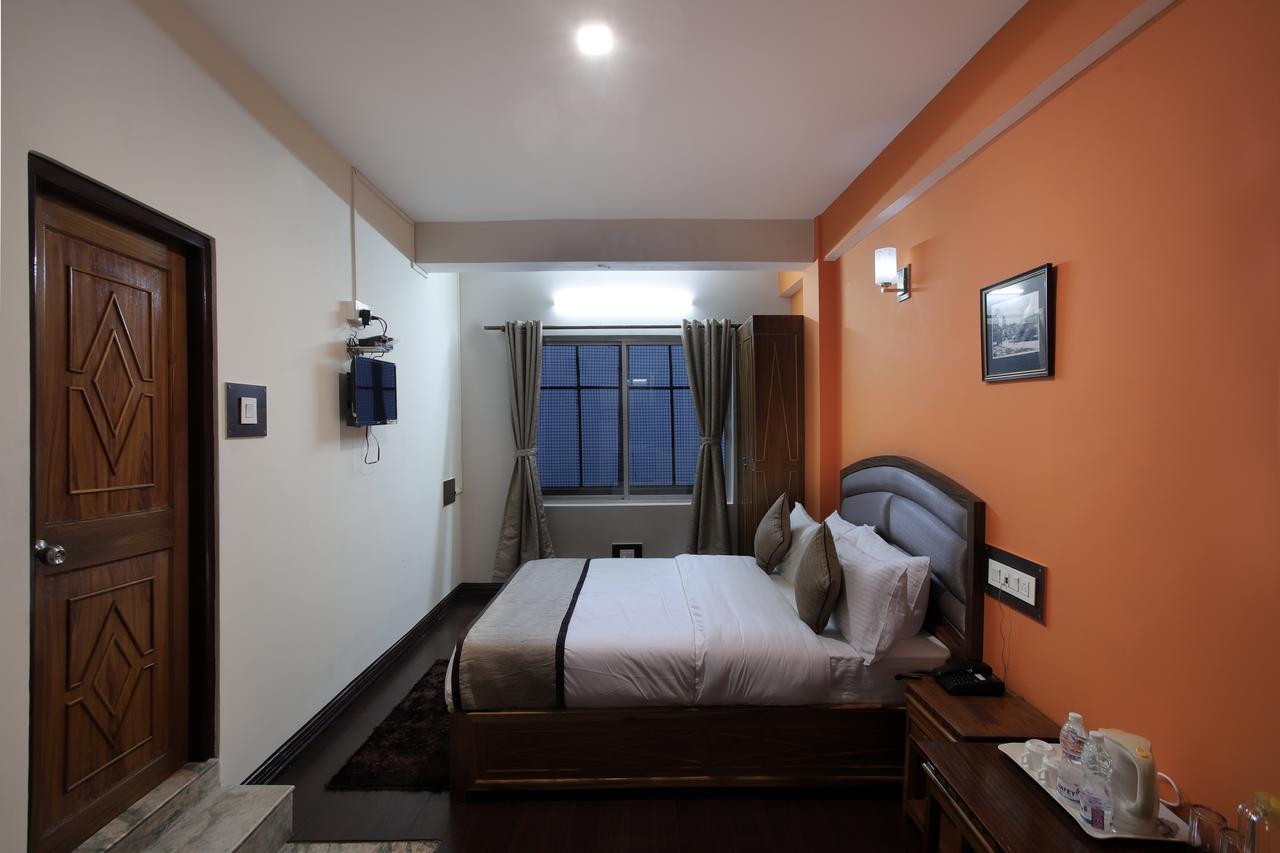 Hotel Kasturi Palace & Restaurant Darjeeling Darjeeling  Buitenkant foto
