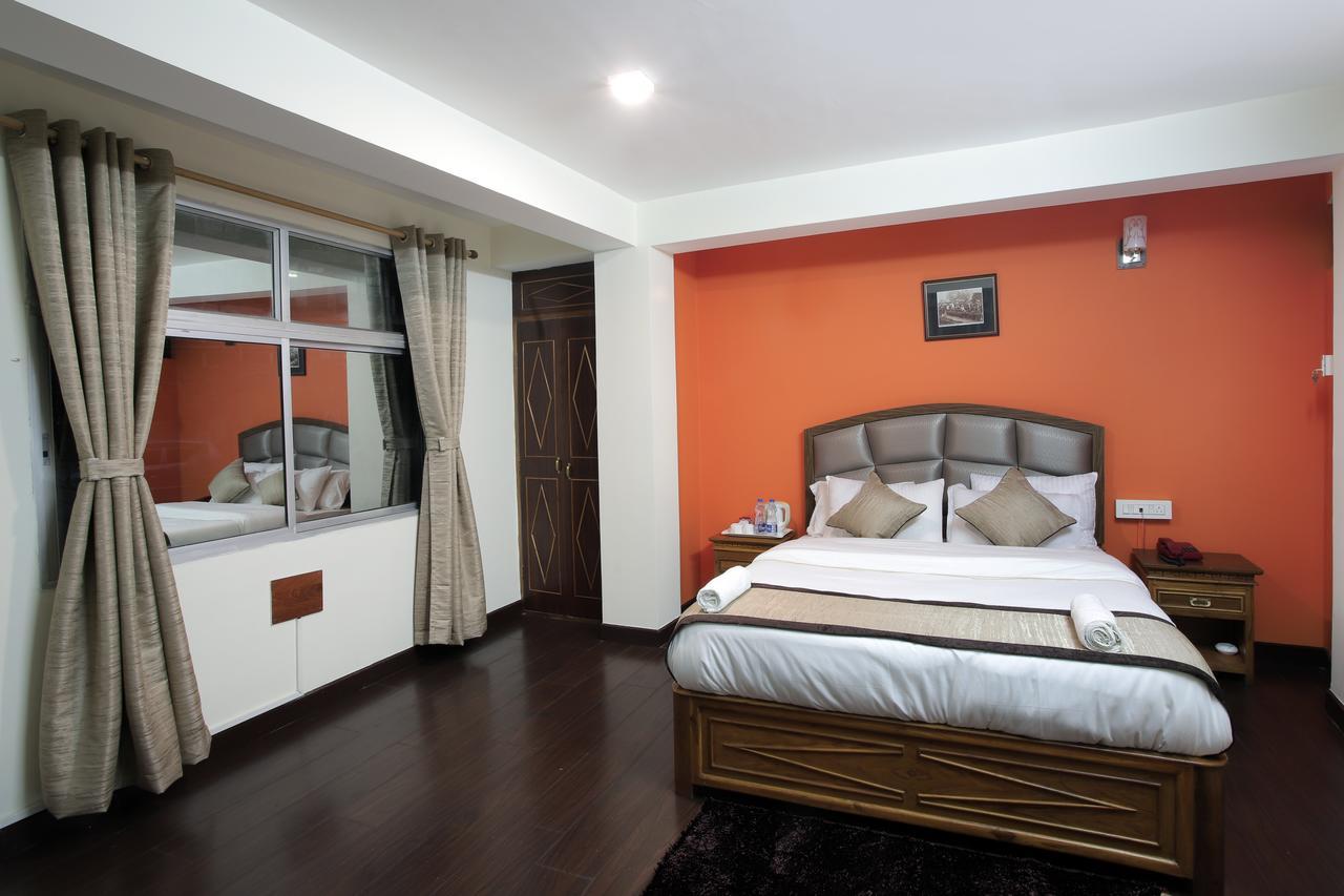 Hotel Kasturi Palace & Restaurant Darjeeling Darjeeling  Buitenkant foto